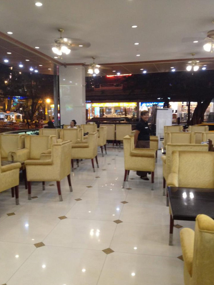 The Privi Suites Pattaya Exterior photo